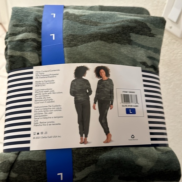 Brand new pj set camouflage - Picture 2 of 2